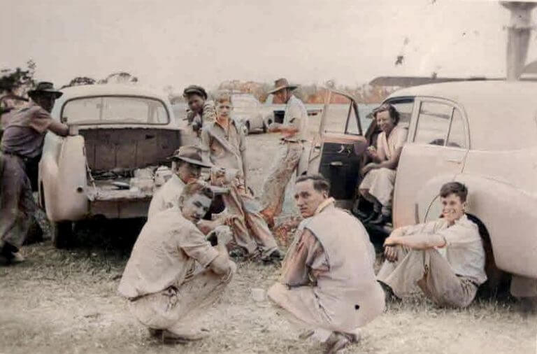 Having a chat during a break in super spreading crops - When RAAF Pilots Went Crop Dusting 1955/56