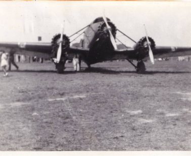 Airlines of Australia Stinson at Mackay. Used on the Brisbane -Townsville service calling into Mackay three times a week.